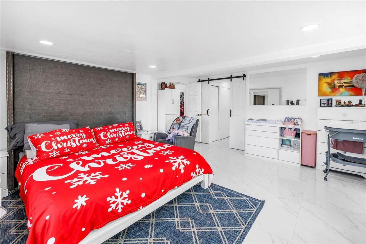 13216 Forest Hills Drive, Tampa, FL 33612 Photo