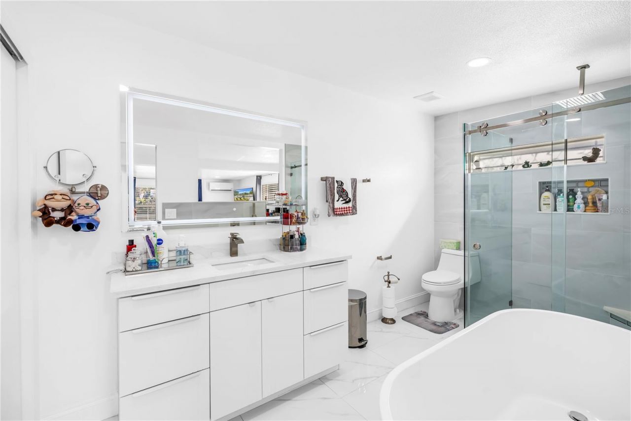 13216 Forest Hills Drive, Tampa, FL 33612 Photo