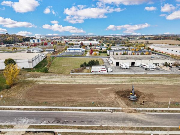 210 Michelle Lane, Cottage Grove, WI 53527