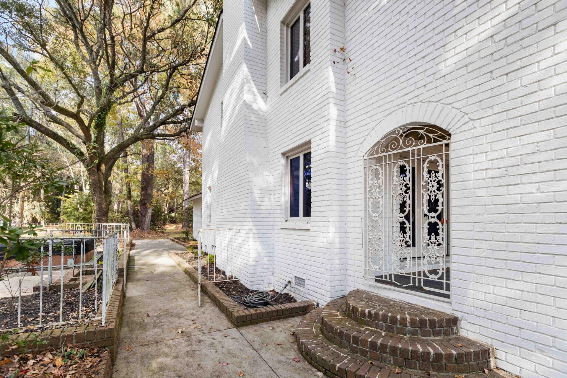 9875 Jamison Road Photo 12