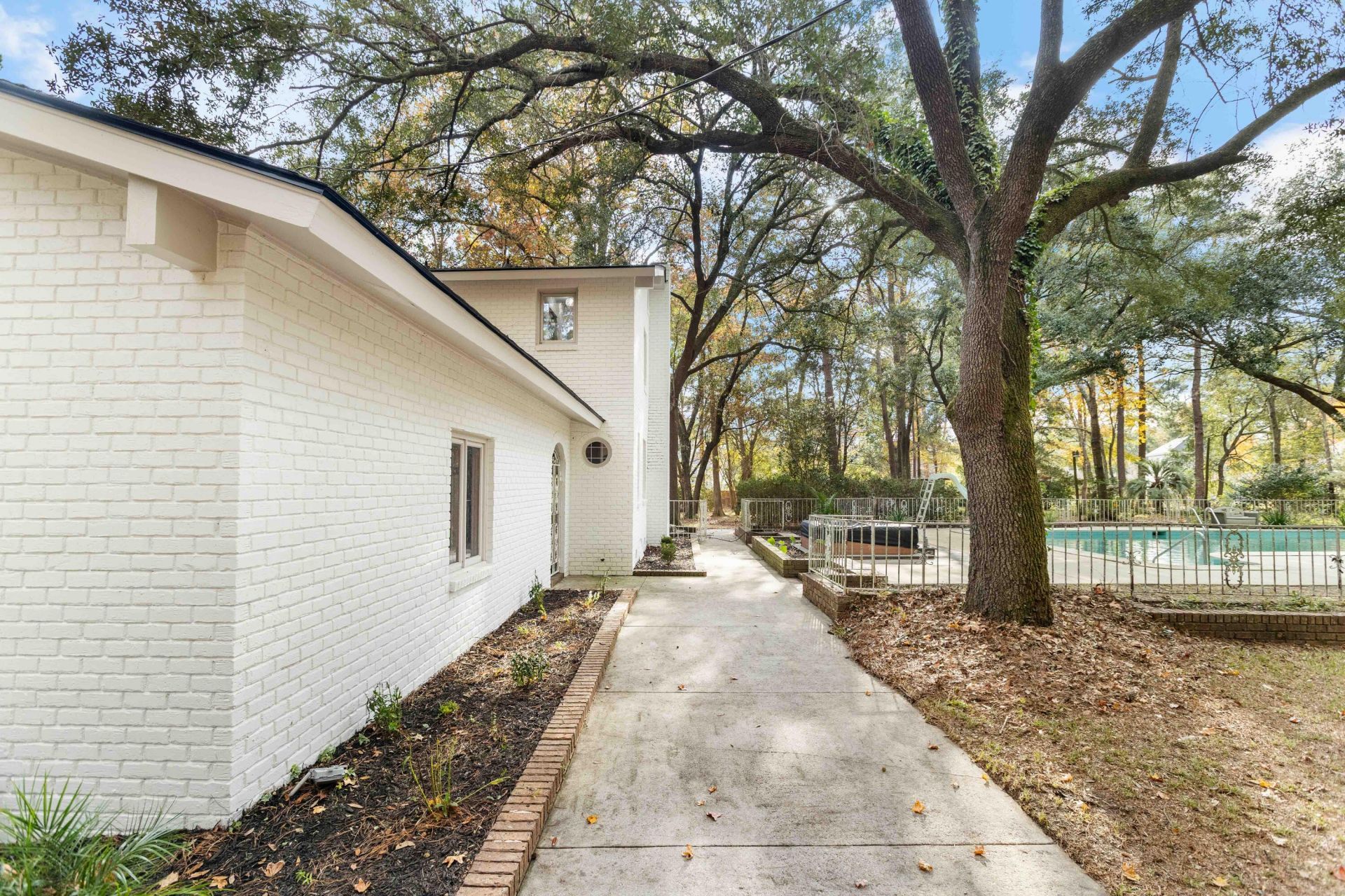 9875 Jamison Road Photo 15