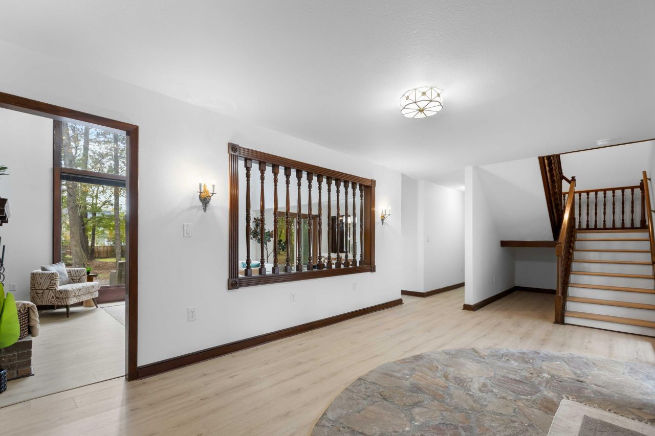 9875 Jamison Road Photo 17