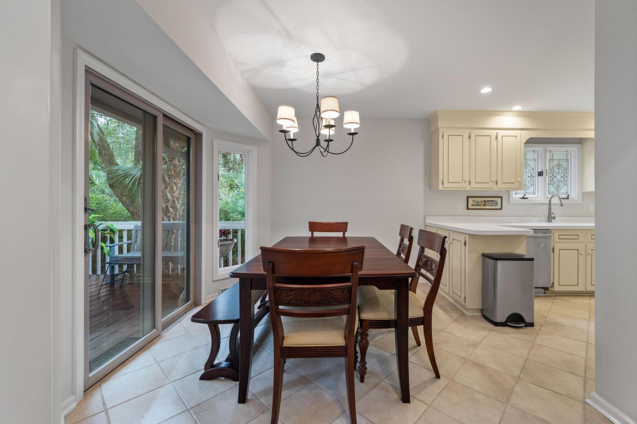 327 Low Oak Woods Road Photo 13