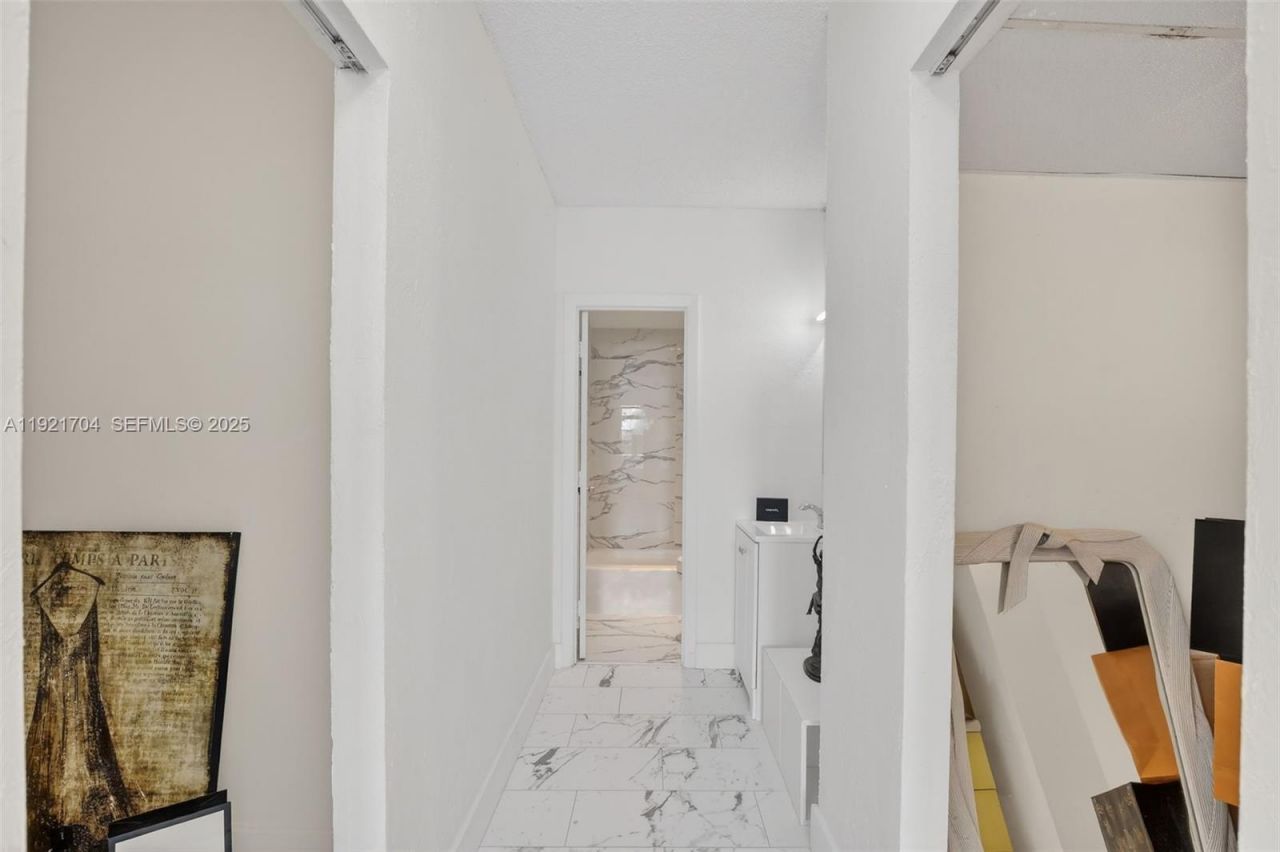 300 Bayview Dr, Unit 308, Sunny Isles Beach, FL 33160 Photo