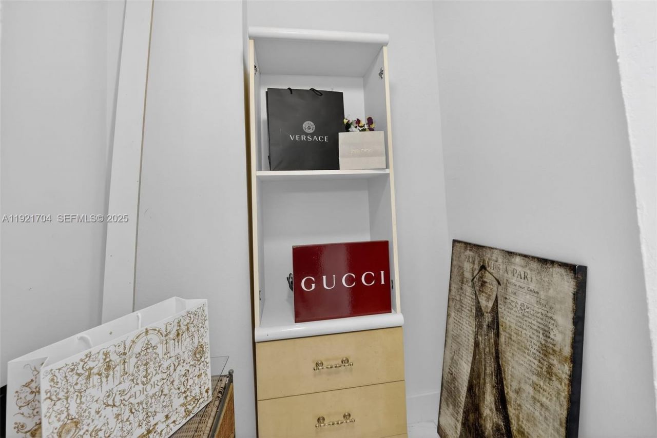 300 Bayview Dr, Unit 308, Sunny Isles Beach, FL 33160 Photo