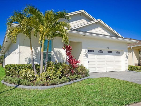 400 SE Mulberry Way, Port St. Lucie, FL 34984