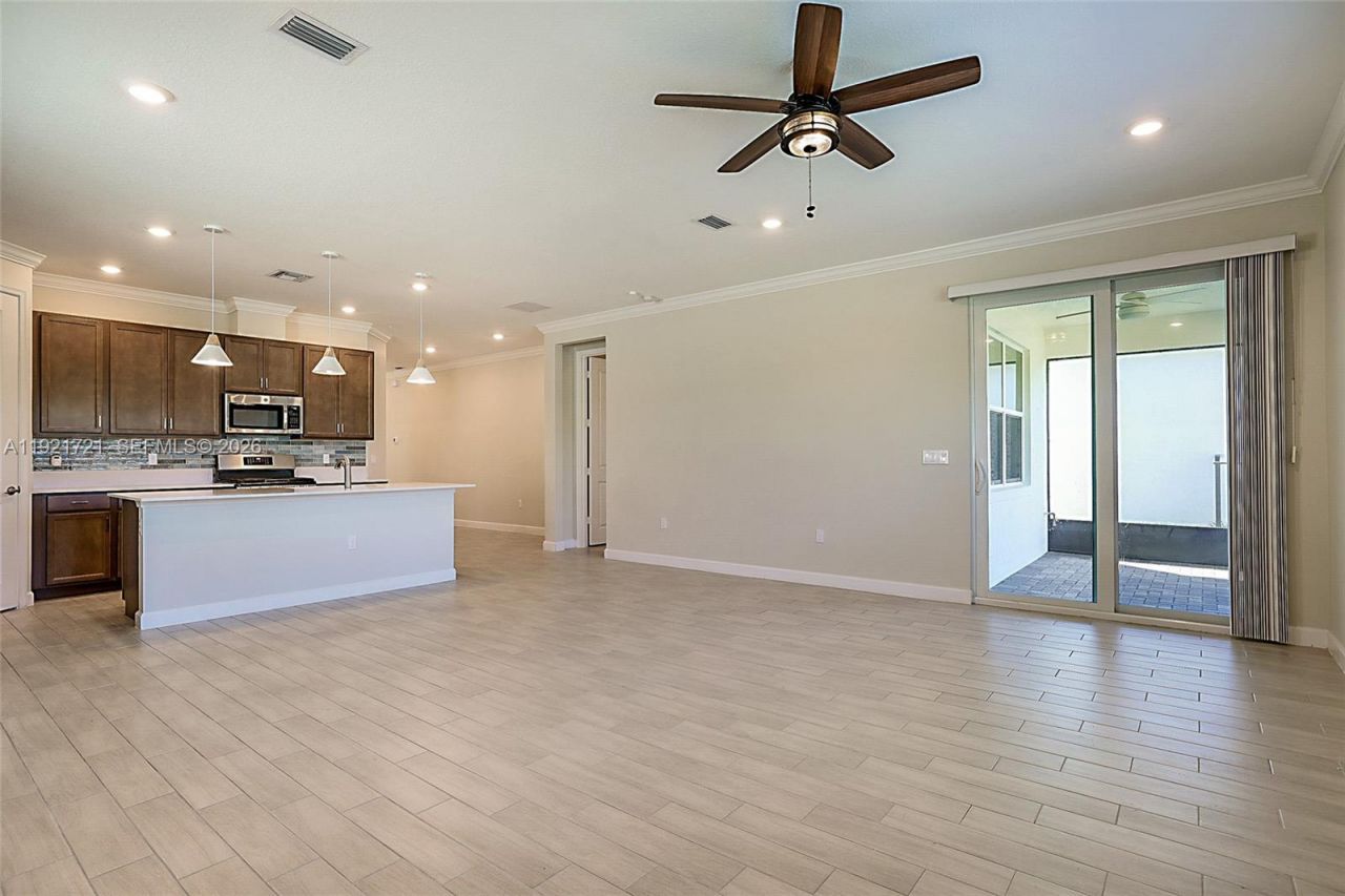 400 SE Mulberry Way, Port Saint Lucie, FL 34984 Photo