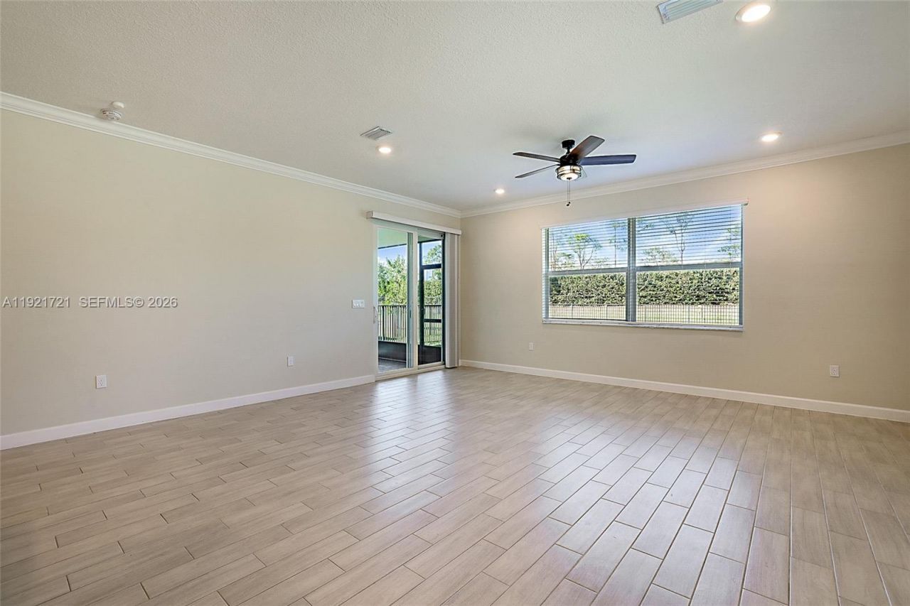 400 SE Mulberry Way, Port Saint Lucie, FL 34984 Photo