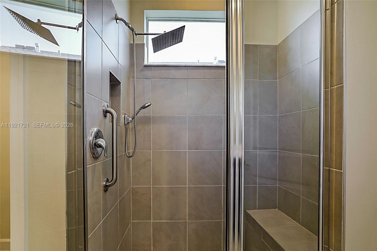 400 SE Mulberry Way, Port Saint Lucie, FL 34984 Photo