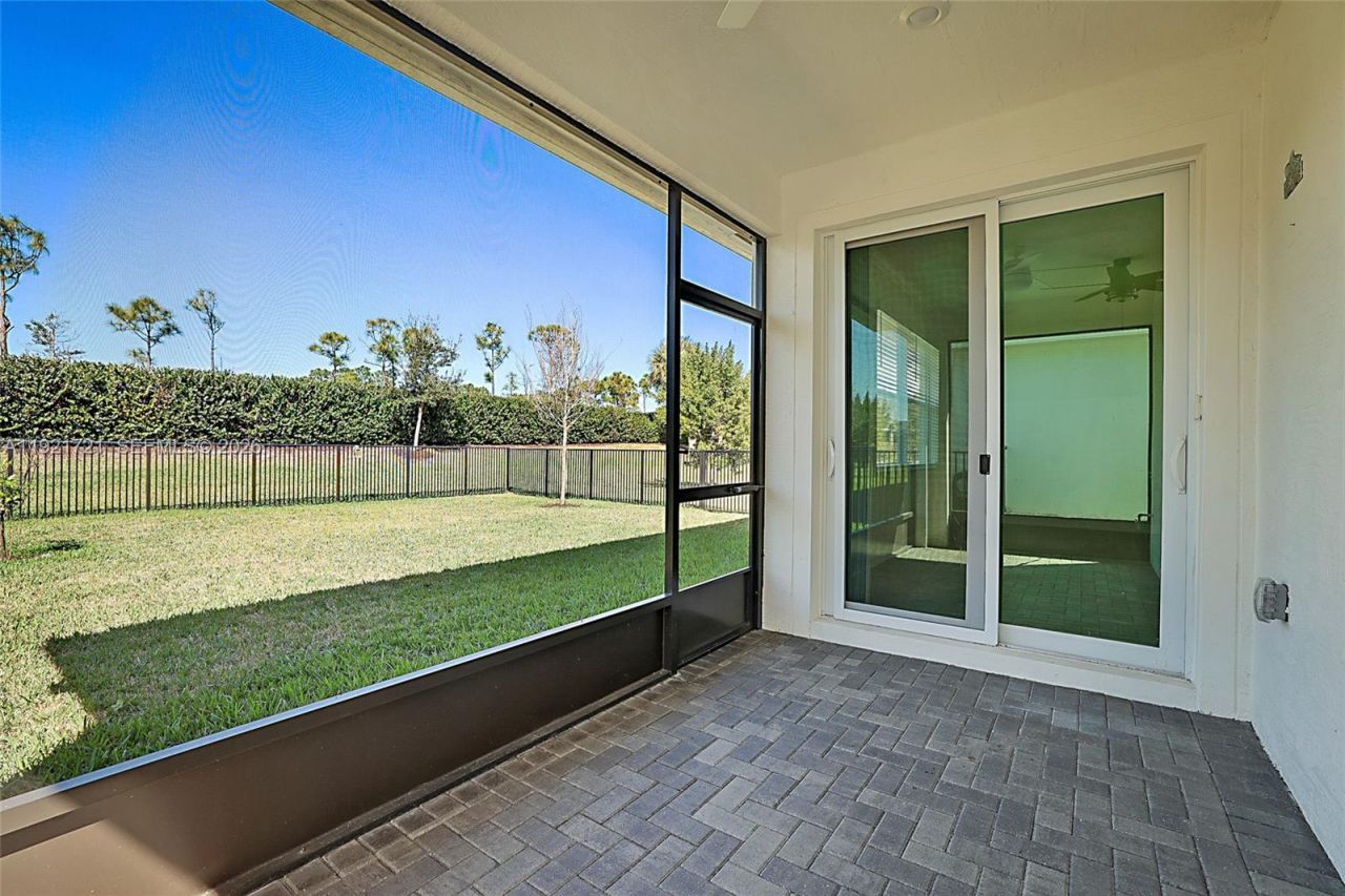 400 SE Mulberry Way, Port Saint Lucie, FL 34984 Photo