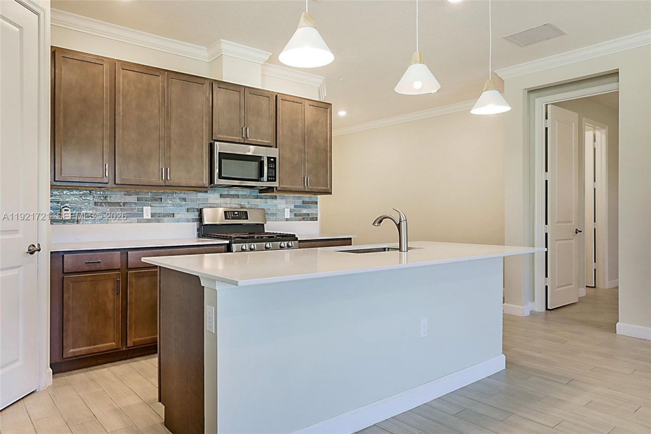 400 SE Mulberry Way, Port Saint Lucie, FL 34984 Photo