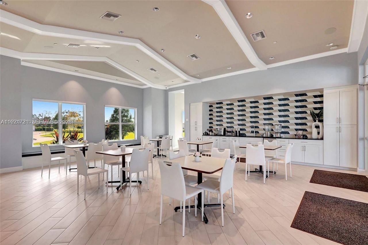 400 SE Mulberry Way, Port Saint Lucie, FL 34984 Photo