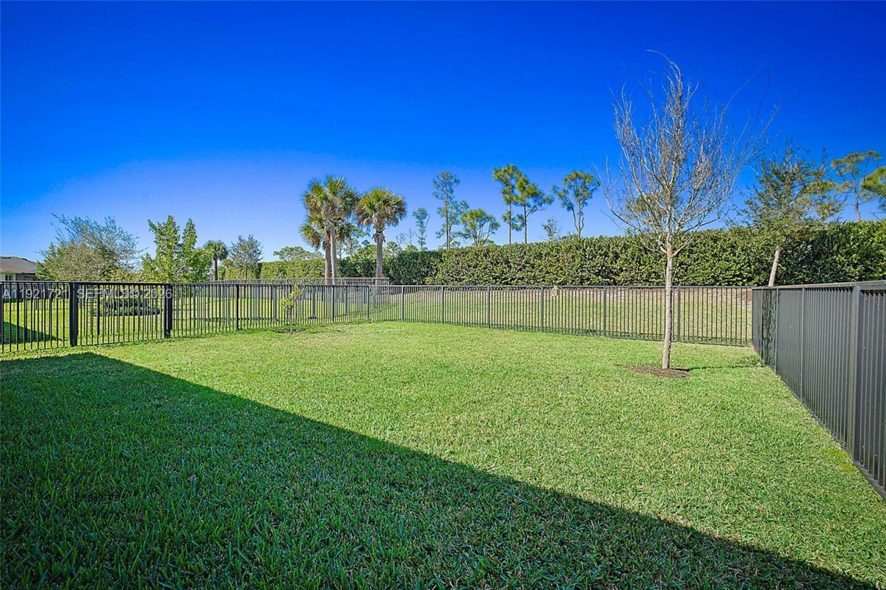 400 SE Mulberry Way, Port Saint Lucie, FL 34984 Photo