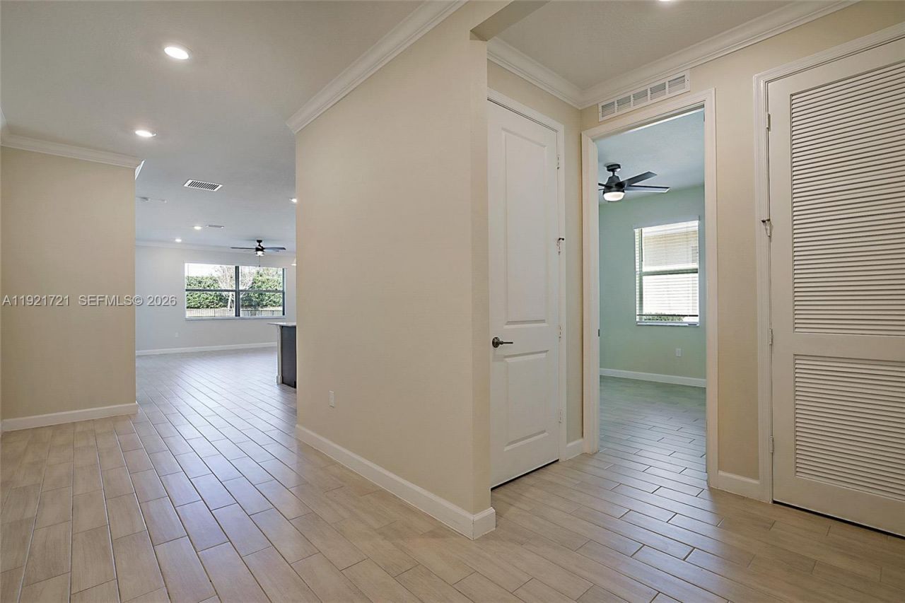 400 SE Mulberry Way, Port Saint Lucie, FL 34984 Photo