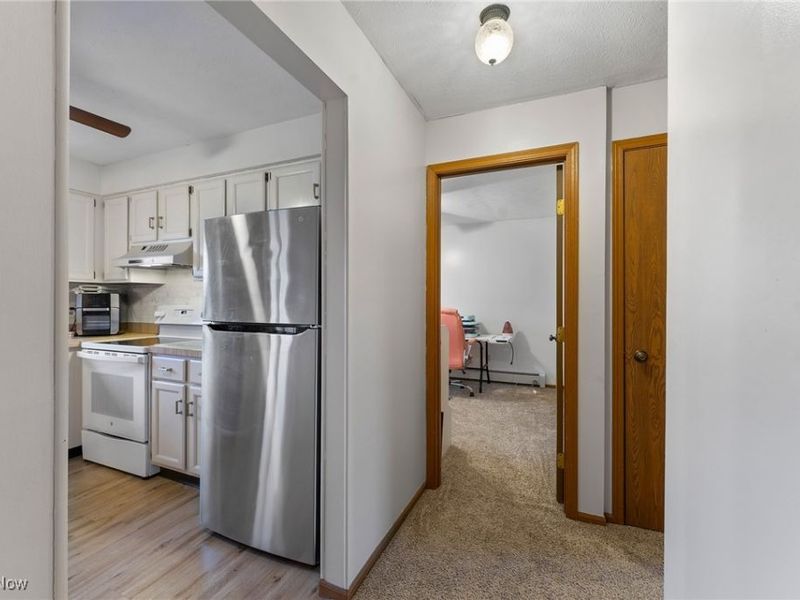 7357 Eisenhower Drive, Unit 6, Boardman, OH 44512 Photo 10