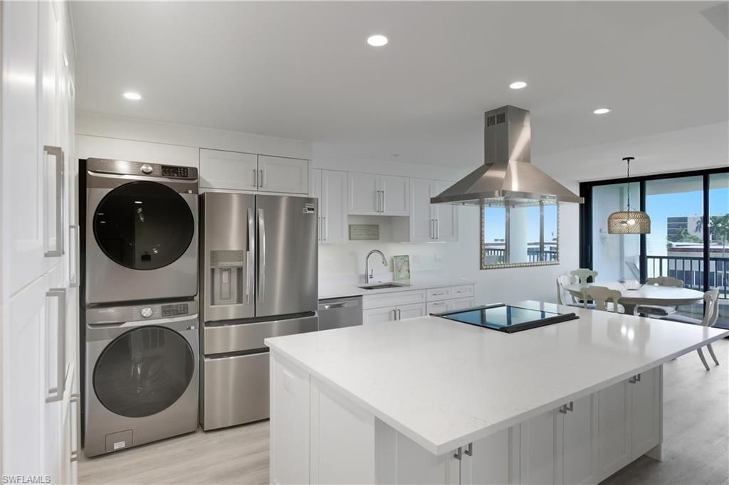 2316 Gulf Shore Blvd N, Unit 411, Naples, FL 34103 Photo