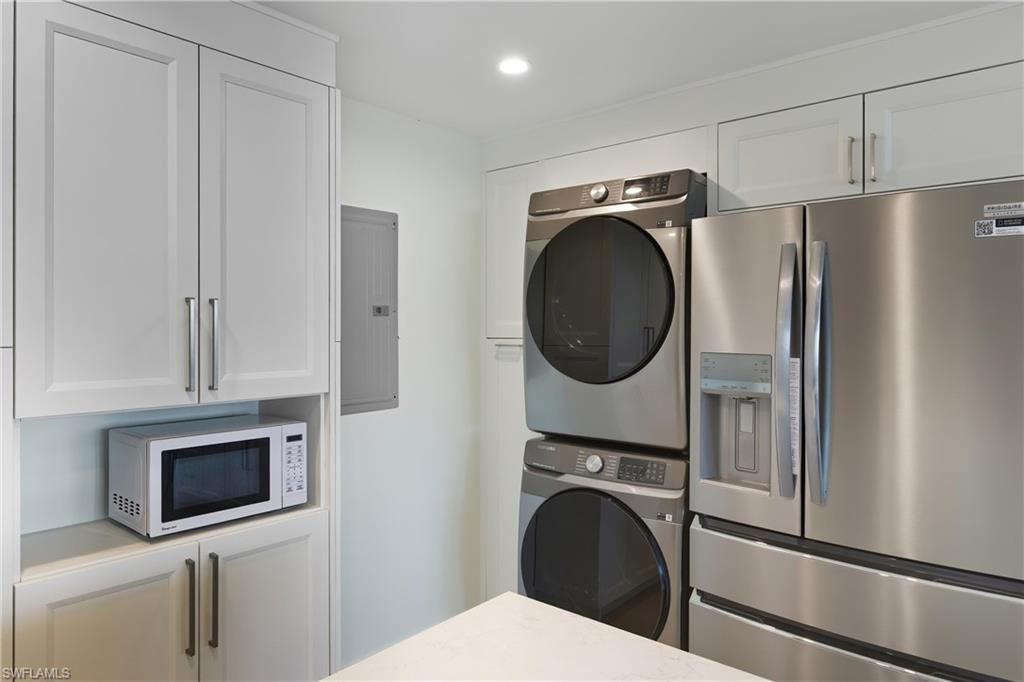 2316 Gulf Shore Blvd N, Unit 411, Naples, FL 34103 Photo