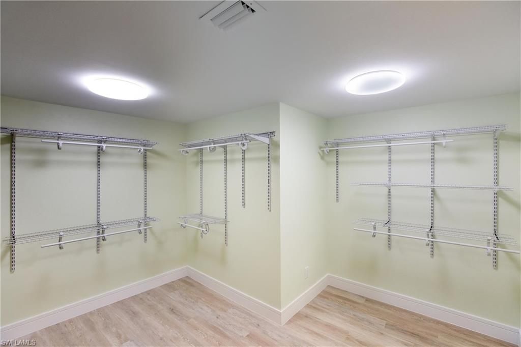 2316 Gulf Shore Blvd N, Unit 411, Naples, FL 34103 Photo