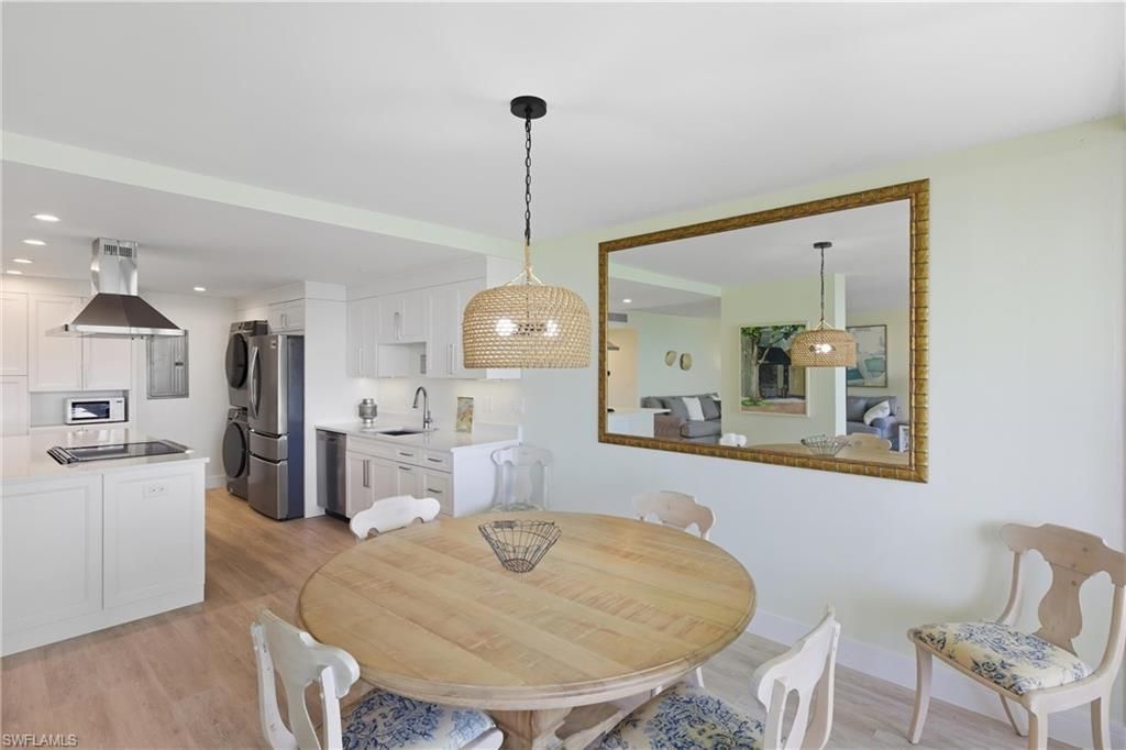 2316 Gulf Shore Blvd N, Unit 411, Naples, FL 34103 Photo