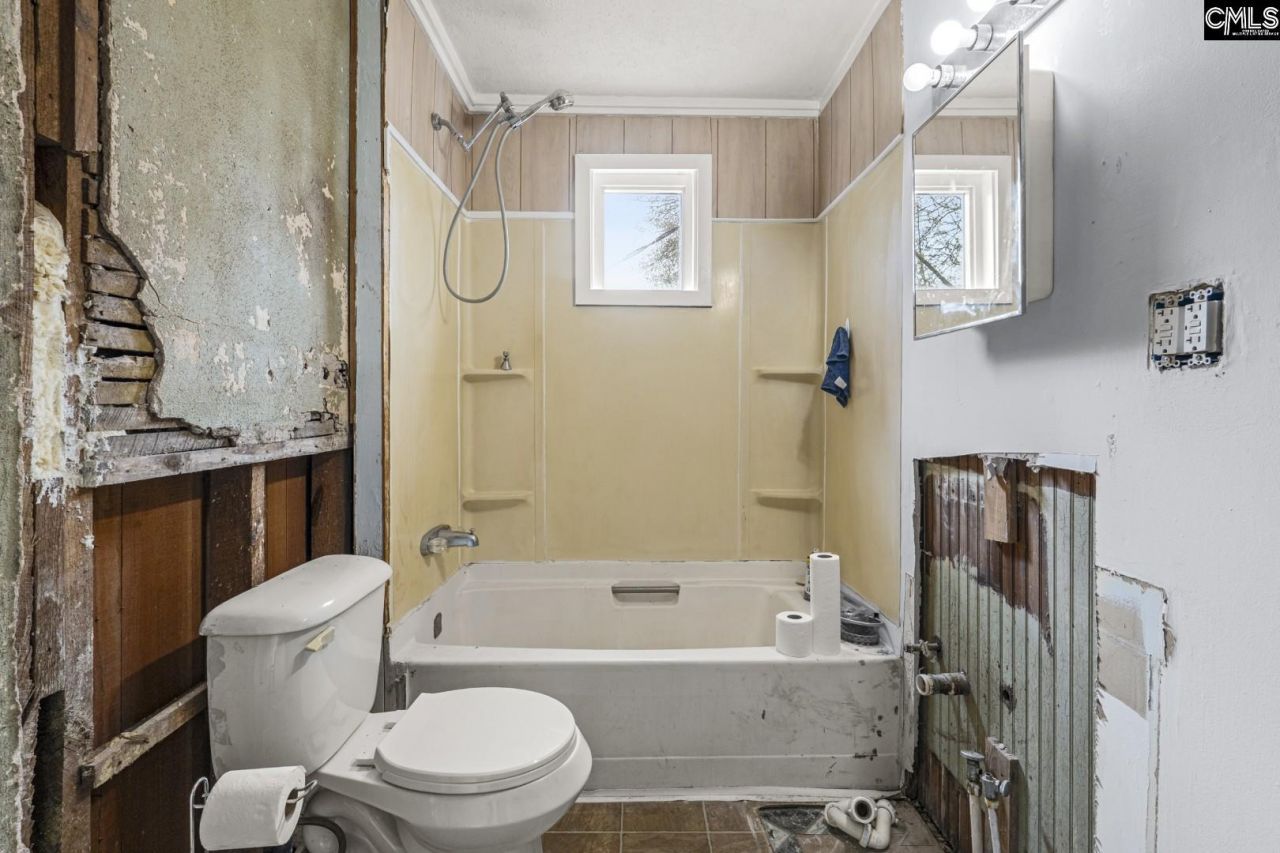 705 Milton Road Photo 11