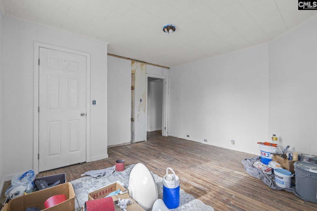 705 Milton Road Photo 9