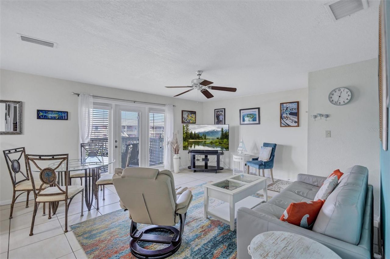 4875 Coquina Key Drive Se, Unit C, Saint Petersburg, FL 33705 Photo