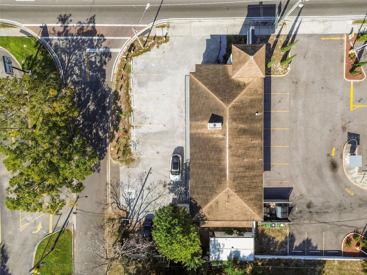 3601 E Busch Boulevard, Tampa, FL 33612 Photo