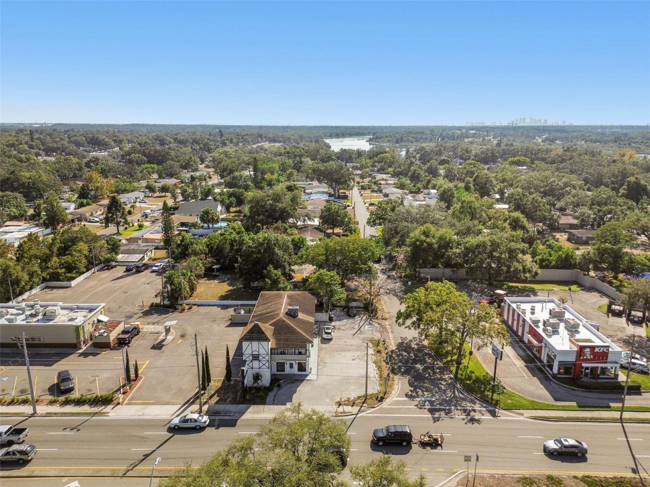 3601 E Busch Boulevard, Tampa, FL 33612 Photo