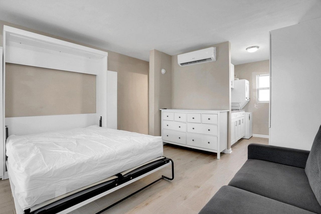 865 SE 20th Avenue, Unit 1, Deerfield Beach, FL 33441 Photo