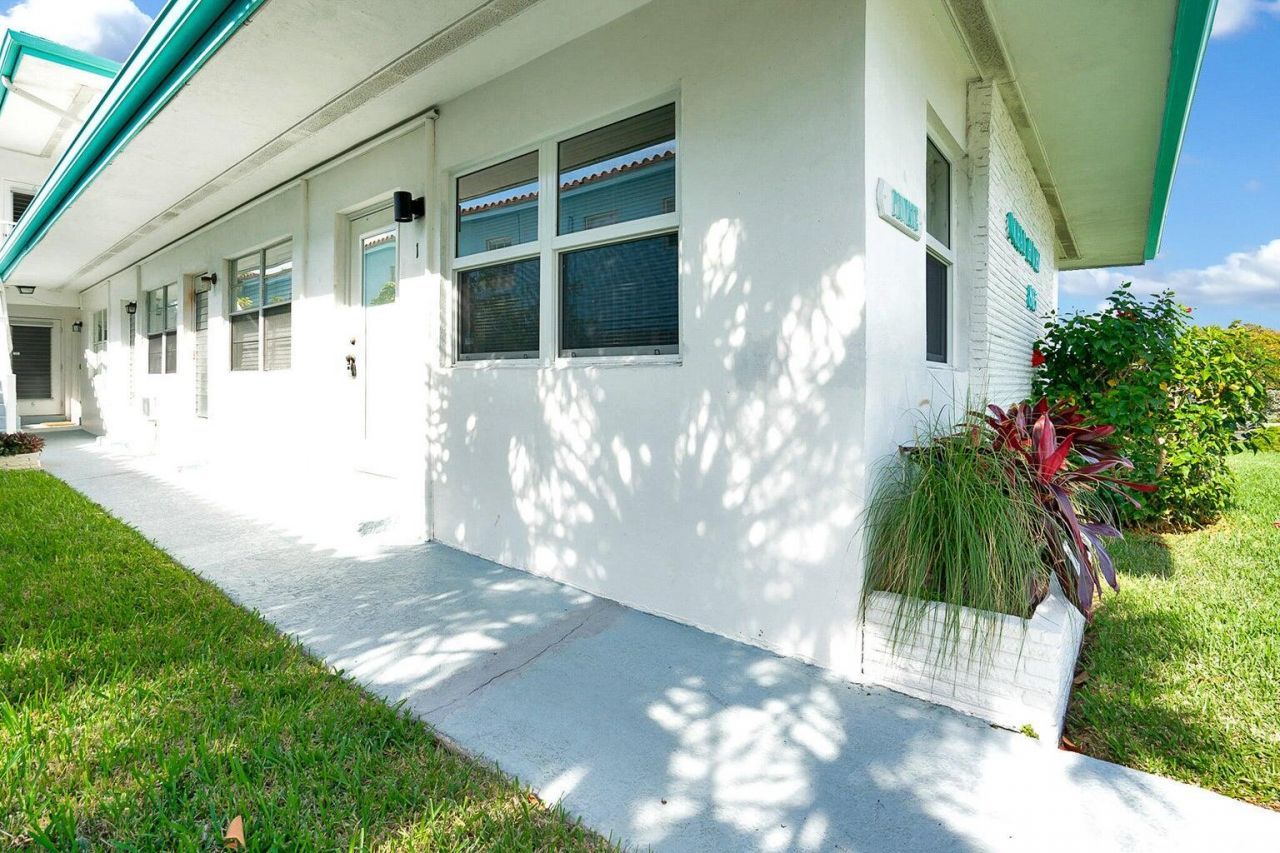865 SE 20th Avenue, Unit 1, Deerfield Beach, FL 33441 Photo