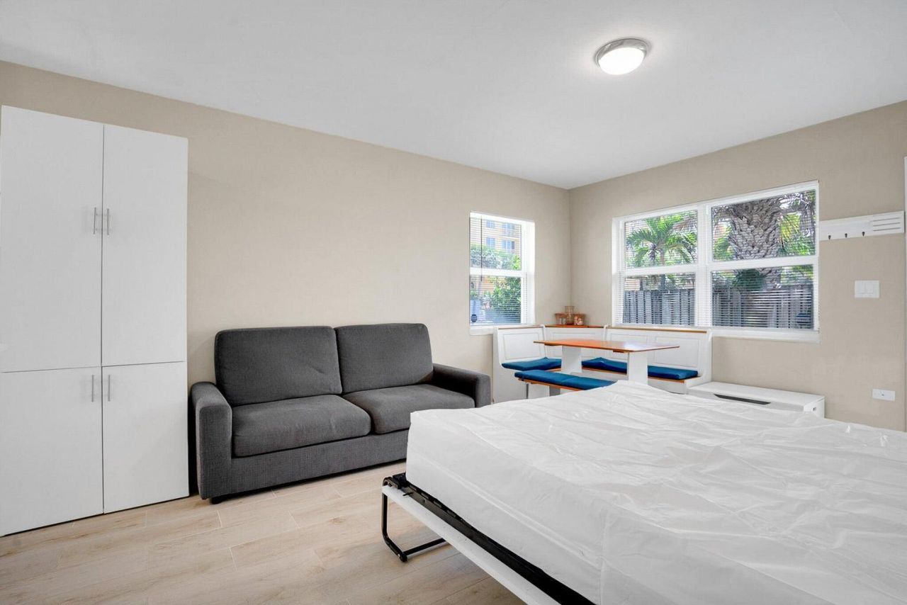 865 SE 20th Avenue, Unit 1, Deerfield Beach, FL 33441 Photo