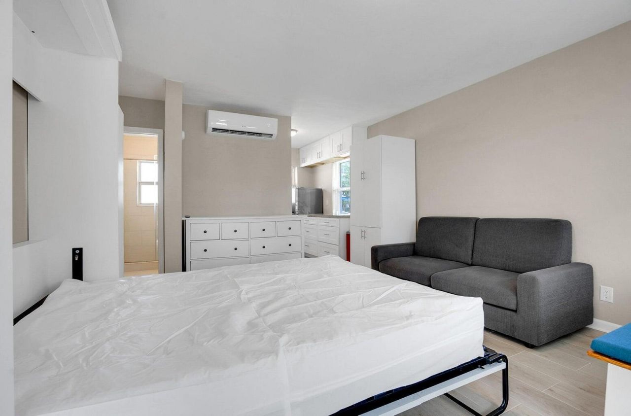 865 SE 20th Avenue, Unit 1, Deerfield Beach, FL 33441 Photo