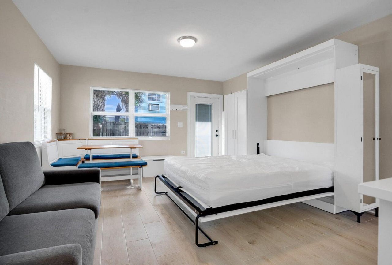 865 SE 20th Avenue, Unit 1, Deerfield Beach, FL 33441 Photo