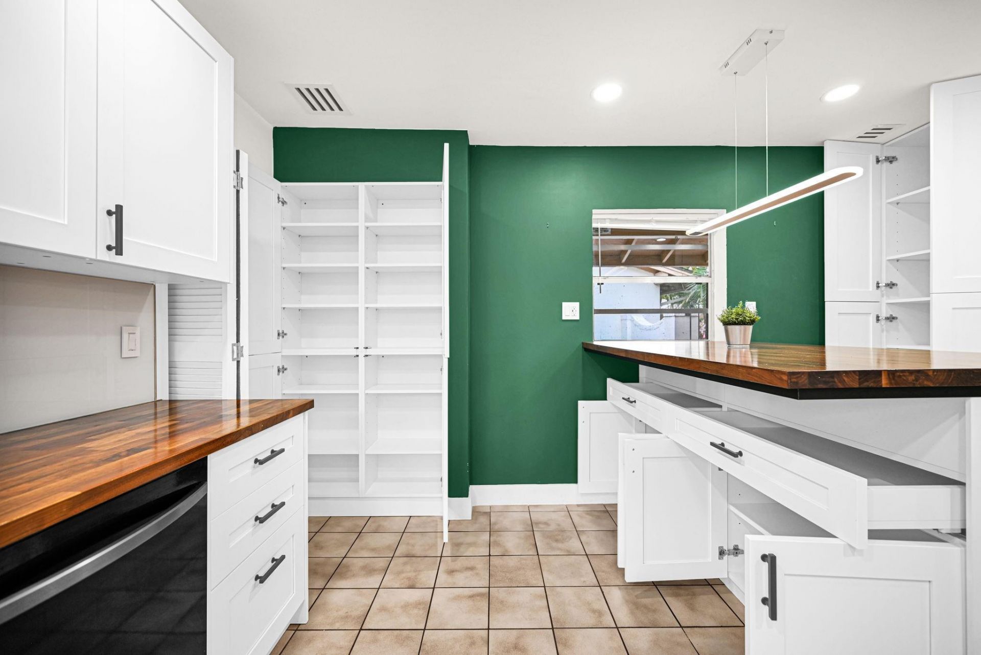 3465 Spring Bluff Place, Unit 18, Lauderhill, FL 33319 Photo