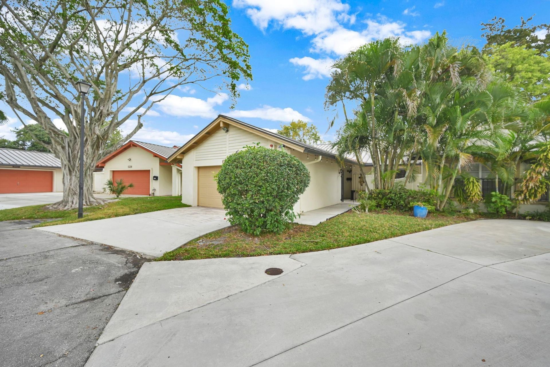 3465 Spring Bluff Place, Unit 18, Lauderhill, FL 33319 Photo