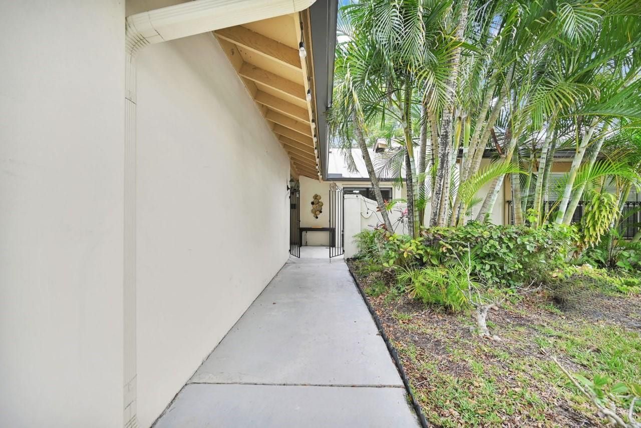 3465 Spring Bluff Place, Unit 18, Lauderhill, FL 33319 Photo