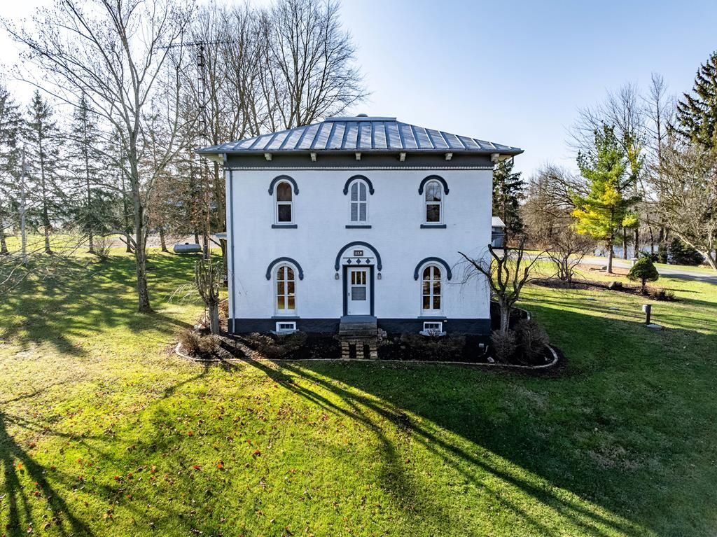 5951 State Route 303, Wakeman, OH 44889 Main Photo