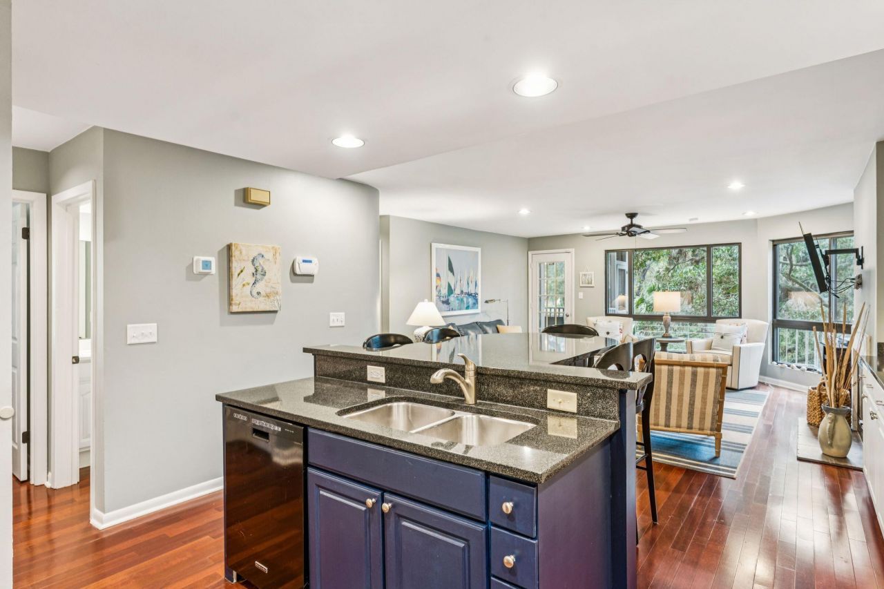 213 Little Oak Island Drive Photo 6