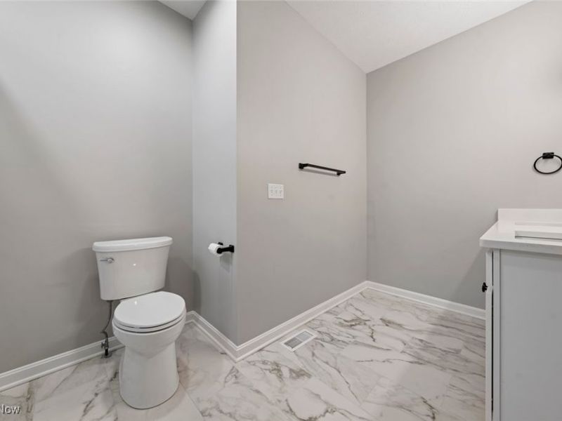 20930 Mastick Road, Fairview Park, OH 44126 Photo 31