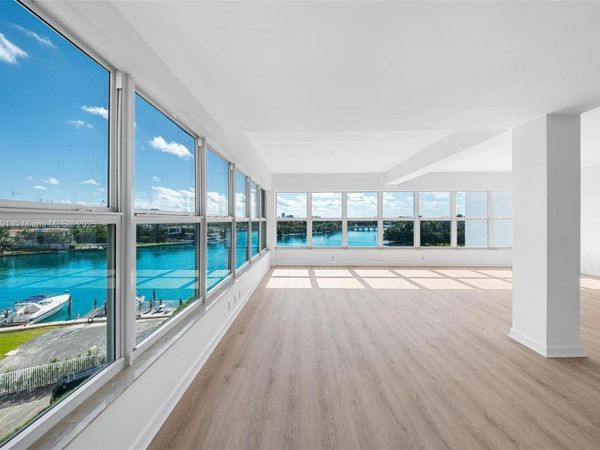 9100 W Bay Harbor Dr, Unit 5A, Bay Harbor Islands, FL 33154