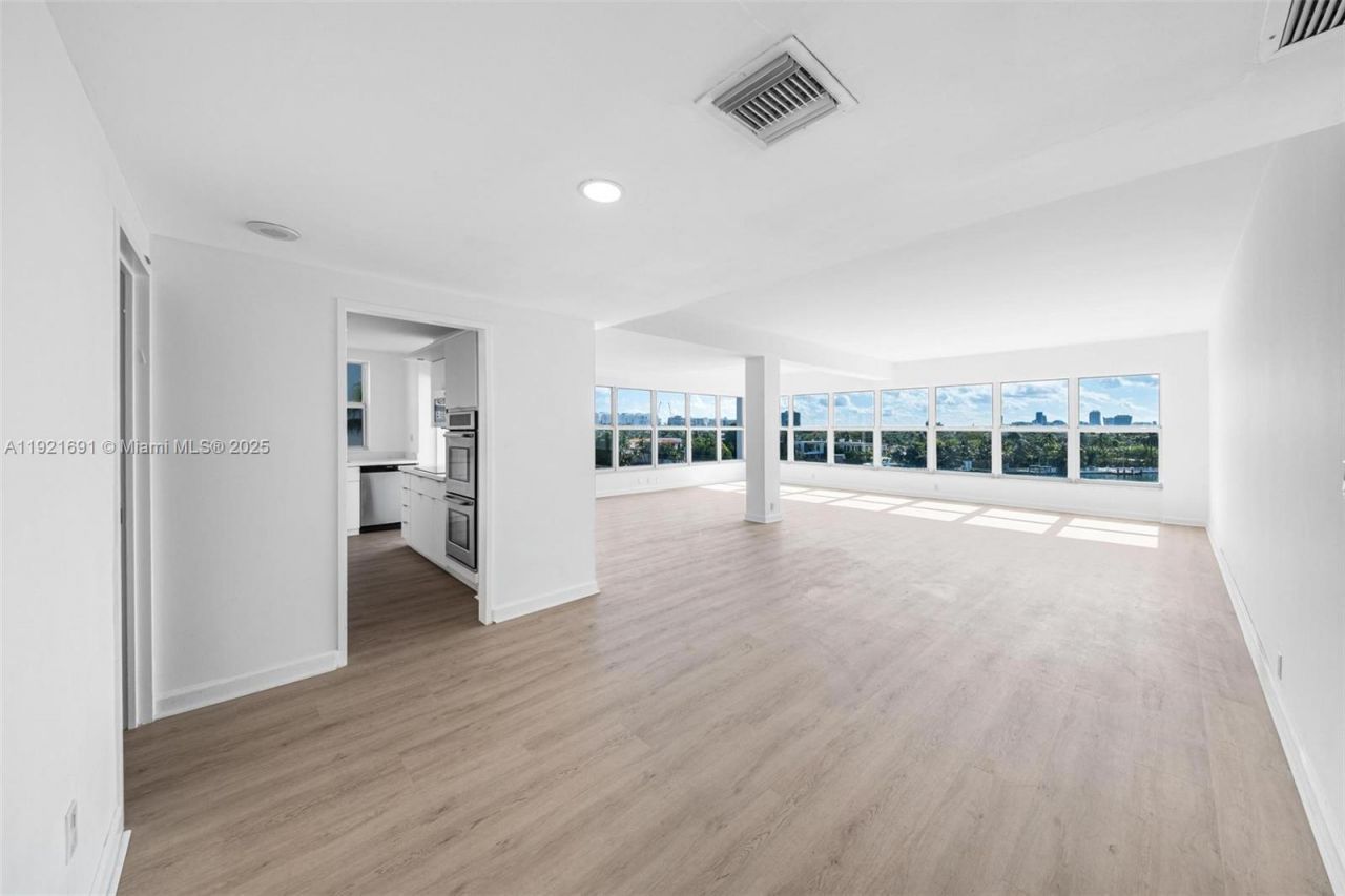 9100 W Bay Harbor Dr, Unit 5A, Bay Harbor Islands, FL 33154 Photo