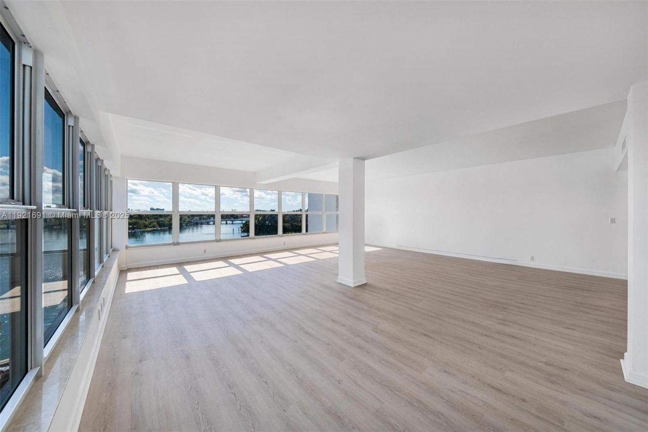 9100 W Bay Harbor Dr, Unit 5A, Bay Harbor Islands, FL 33154 Photo