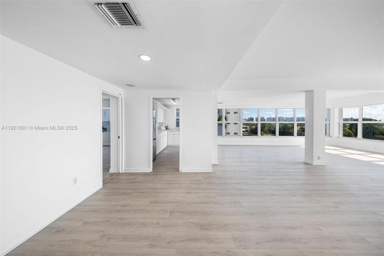 9100 W Bay Harbor Dr, Unit 5A, Bay Harbor Islands, FL 33154 Photo