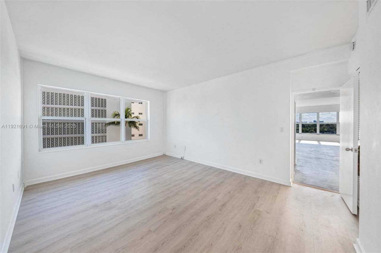 9100 W Bay Harbor Dr, Unit 5A, Bay Harbor Islands, FL 33154 Photo