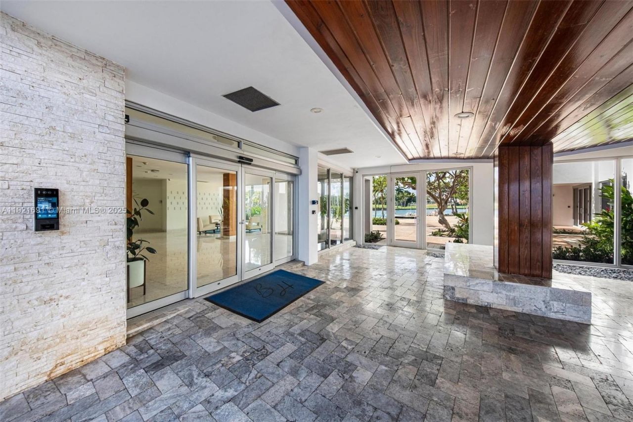 9100 W Bay Harbor Dr, Unit 5A, Bay Harbor Islands, FL 33154 Photo