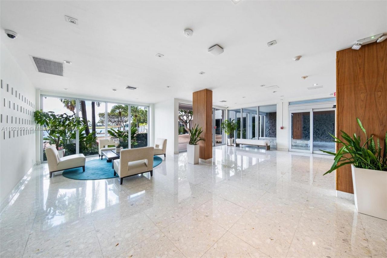 9100 W Bay Harbor Dr, Unit 5A, Bay Harbor Islands, FL 33154 Photo