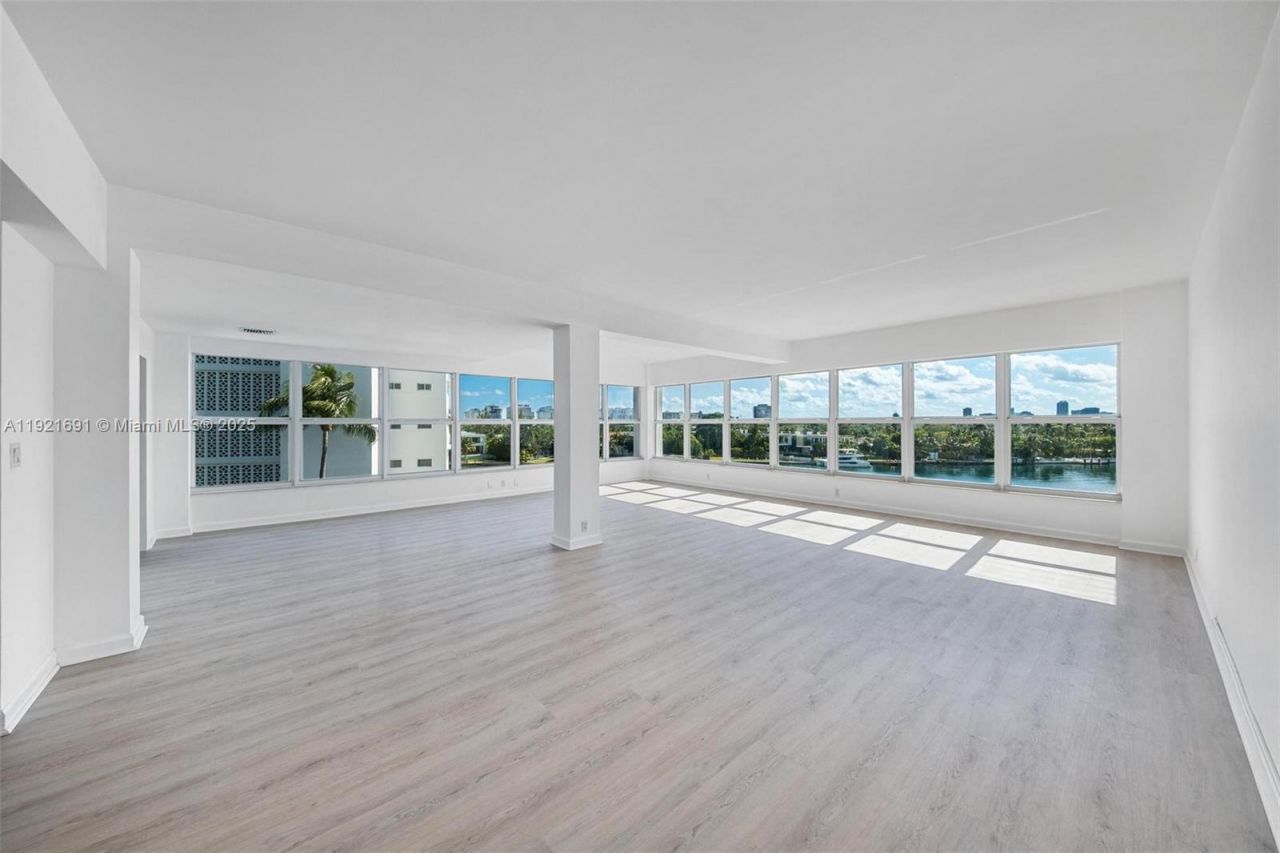 9100 W Bay Harbor Dr, Unit 5A, Bay Harbor Islands, FL 33154 Photo