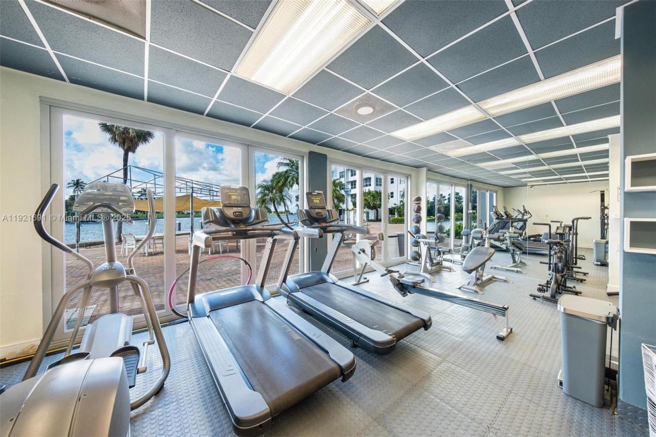 9100 W Bay Harbor Dr, Unit 5A, Bay Harbor Islands, FL 33154 Photo