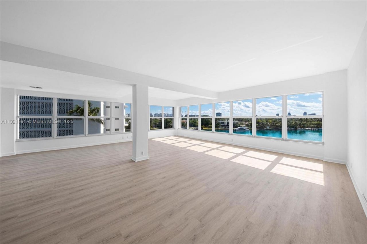 9100 W Bay Harbor Dr, Unit 5A, Bay Harbor Islands, FL 33154 Photo