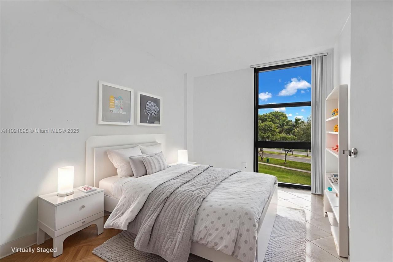 3401 N Country Club Dr, Unit 307, Aventura, FL 33180 Photo